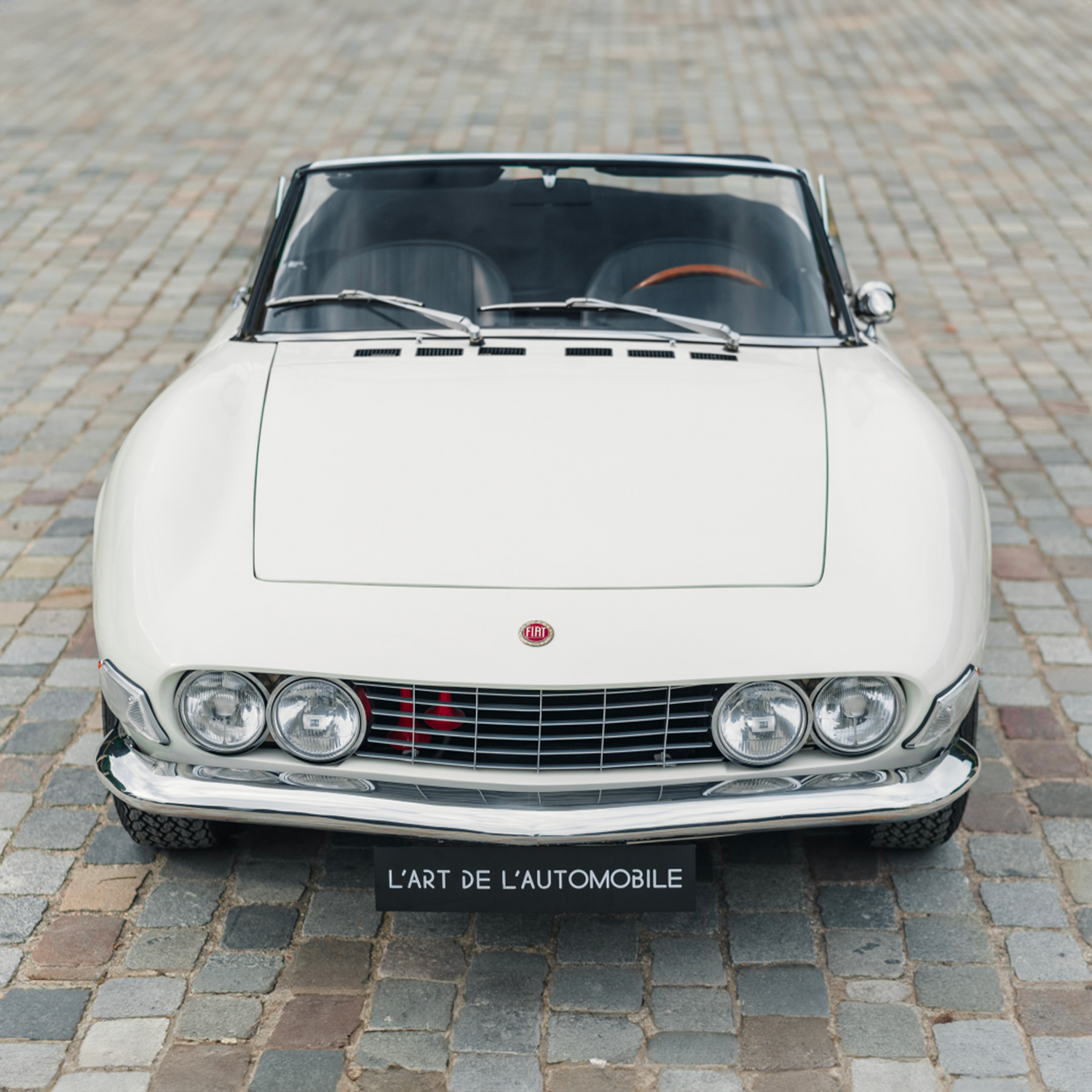 L'ART DE L'AUTOMOBILE - Fiat Dino Spider 1968